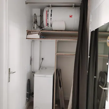 Appartement 200m De La Fréjus